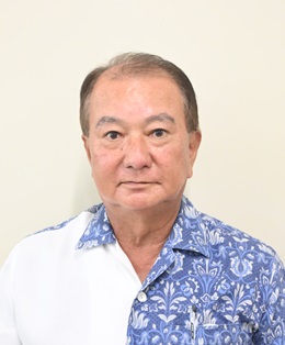 伊波一男議員