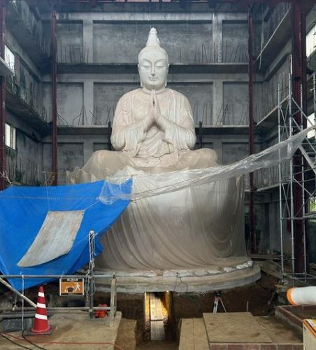 原型基礎下をトンネル状に掘削